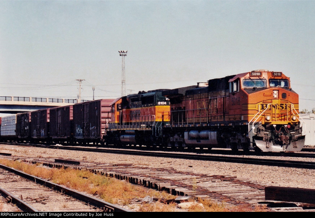 BNSF 5018 East